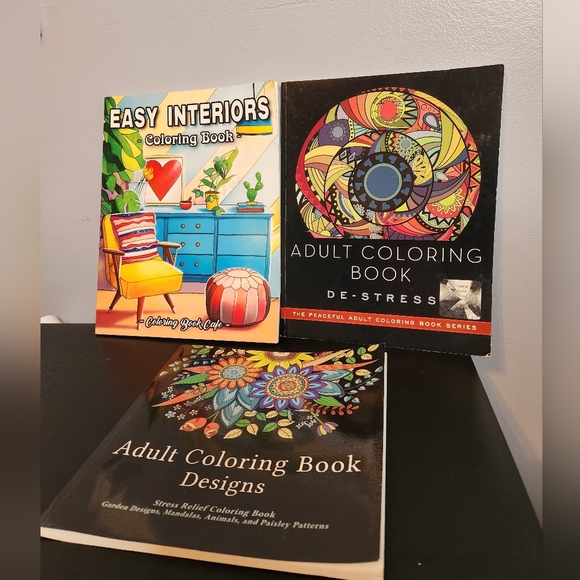 Set Of 3 Coloring Books 2 Adult Coloring Books De-Stress Relief And 1 Easy Inter - Picture 2 of 8